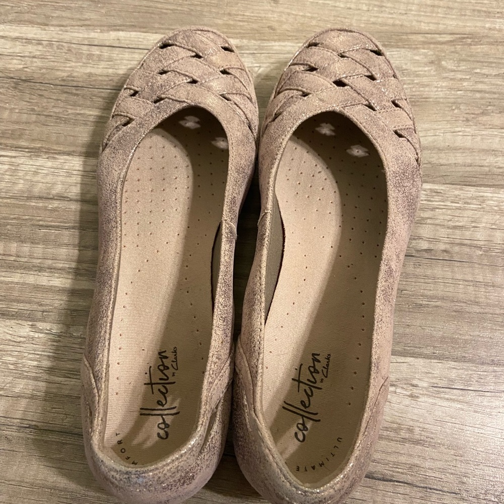Clarks comfy + cute flats